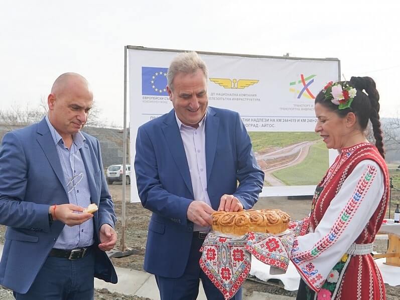 Приключени два нови пътни надлеза Черноград - Айтос